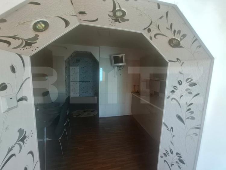 Apartament cu 3 camere decomandat, mobilat în Găești