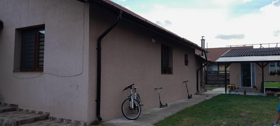 Casă cu 4 camere cu Teren 450 Mp în Glâmbocu