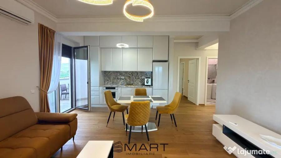 Apartament cu 3 camere decomandat în Lazaret