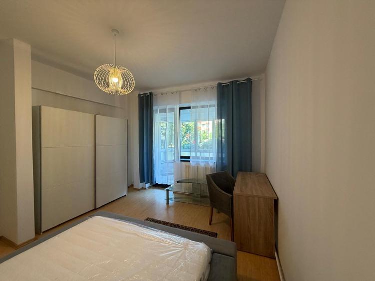 Apartament 4 camere - 2 bai - 3 balcoane - garaj - Hipodrom - str Rahovei - 11