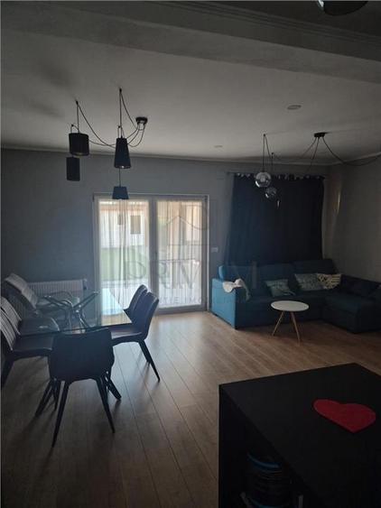 Duplex cu 4 camere cu Canalizare în Dumbrăvița