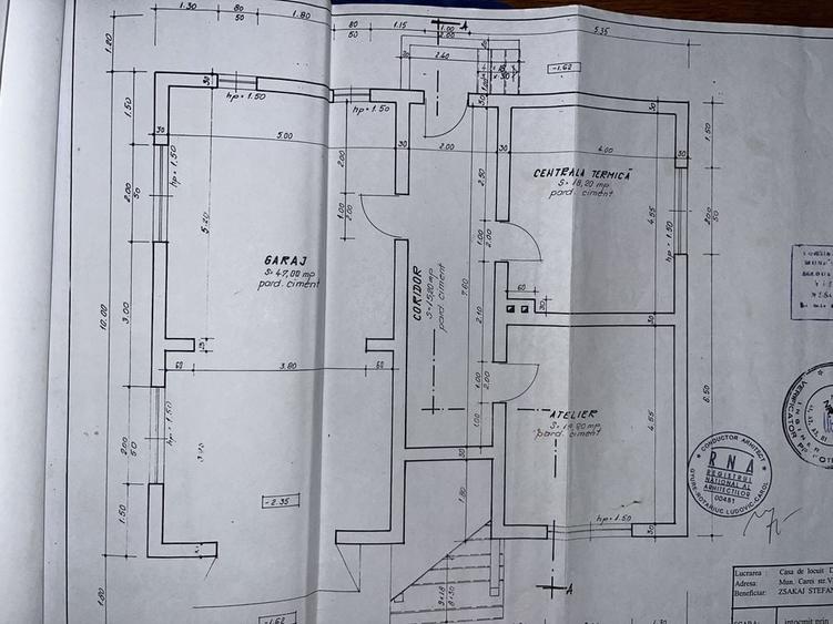 Casă cu 4 camere în Central