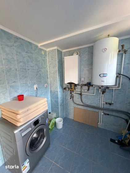 Casă cu 7 camere cu Canalizare în Moldovenești