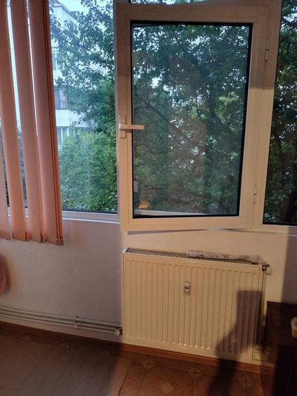 Apartament cu 2 camere decomandat în Sârbi
