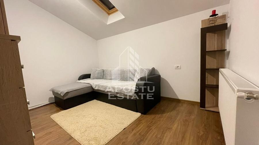 Casă cu 4 camere cu Canalizare în Moșnița Veche