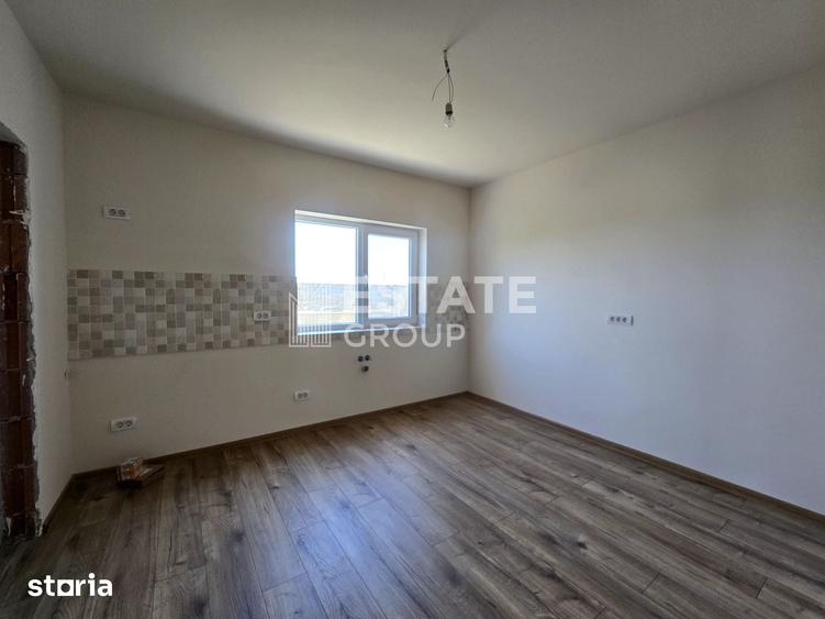 Casă cu 4 camere cu Teren 300 Mp în Tipografilor