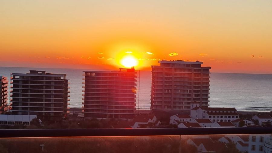 Apartament cu 4 camere decomandat, mobilat în Nord