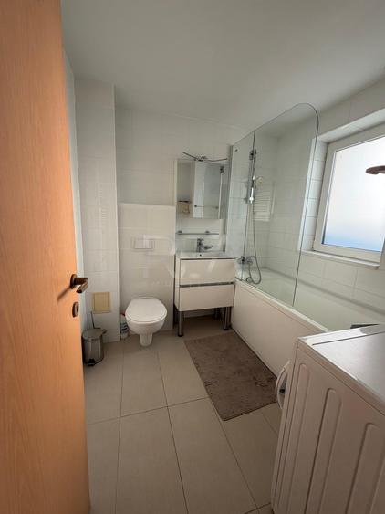 Apartament cu 3 camere semidecomandat, mobilat în Herăstrău