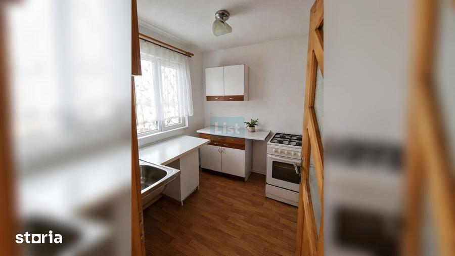 Casă cu 4 camere cu Teren 9272 Mp în Vama