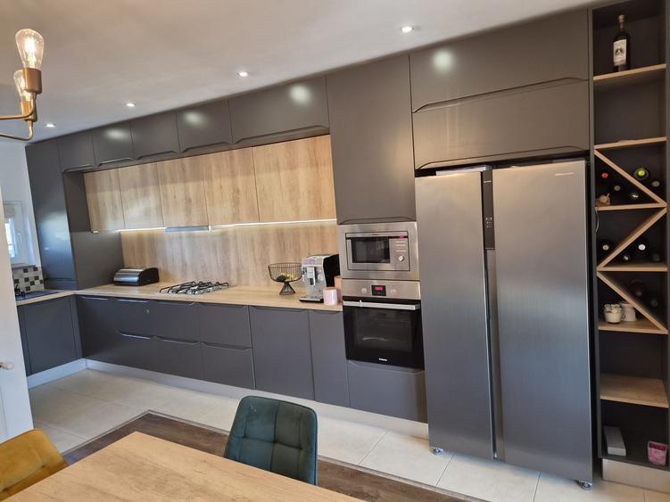 Apartament cu 2 camere decomandat în Dumbrăvița