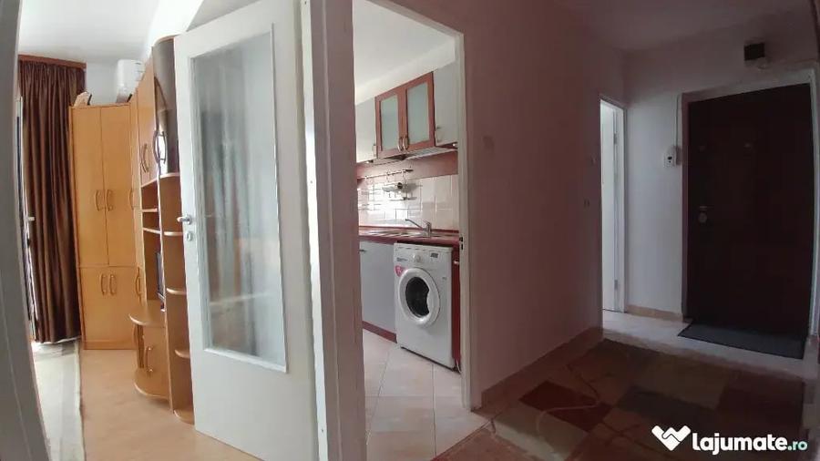 Apartament cu 2 camere decomandat, mobilat în Alexandru cel Bun