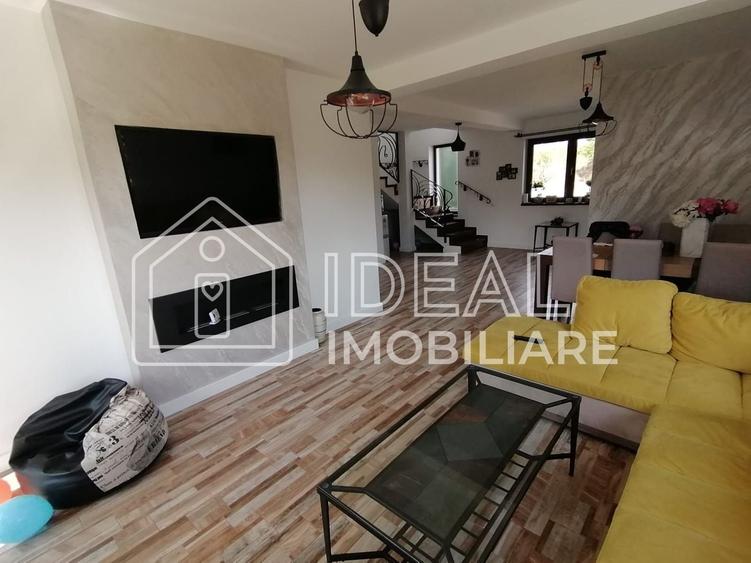 Duplex cu 4 camere cu Canalizare în Poplaca