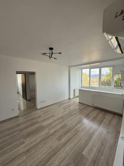 Apartament cu 3 camere în Gojdu
