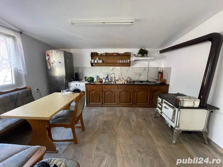 Casă cu 3 camere cu Teren 581 Mp în Grabaț
