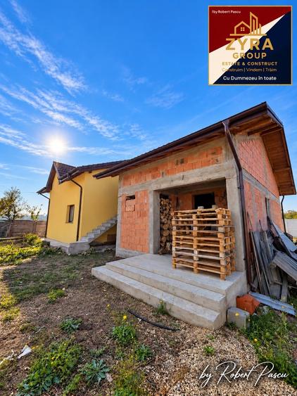 Casă cu 4 camere cu Teren 800 Mp în Dragomirești-Deal