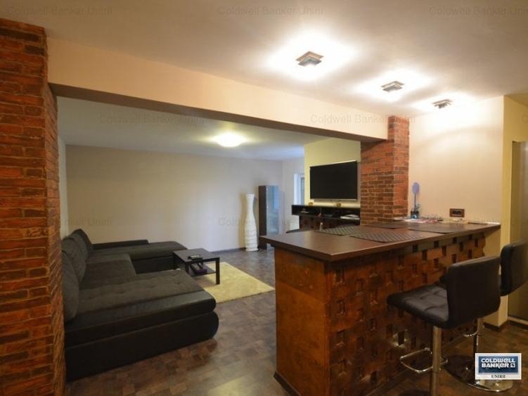 Apartament cu 3 camere semidecomandat, mobilat în 13 Septembrie