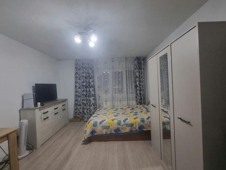 Garsonieră decomandată în Exterior Vest