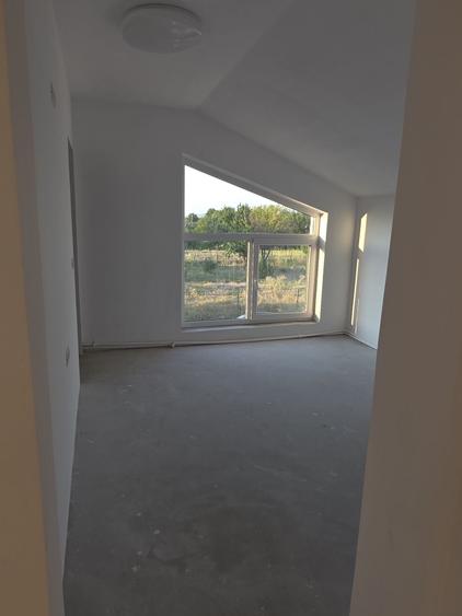 Casă cu 4 camere în Mihail Kogălniceanu
