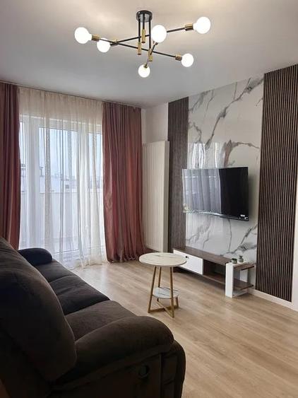 Apartament cu 2 camere decomandat, mobilat în Tomis Plus