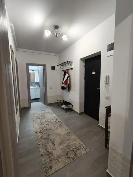 Apartament cu 2 camere decomandat în Titan