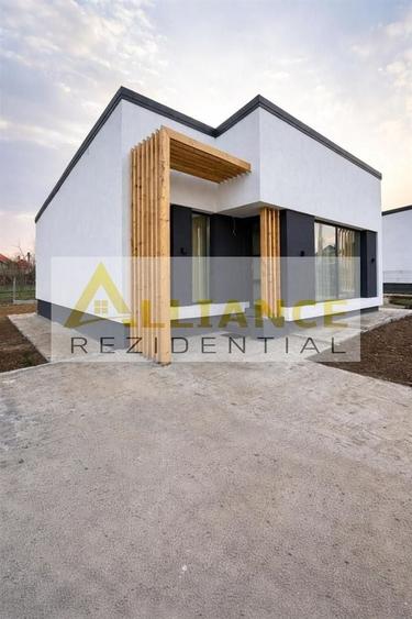 Casă individuală cu 4 camere cu Canalizare în Berceni