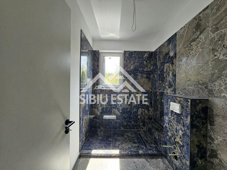 Casă individuală cu 4 camere cu Canalizare în Șelimbăr