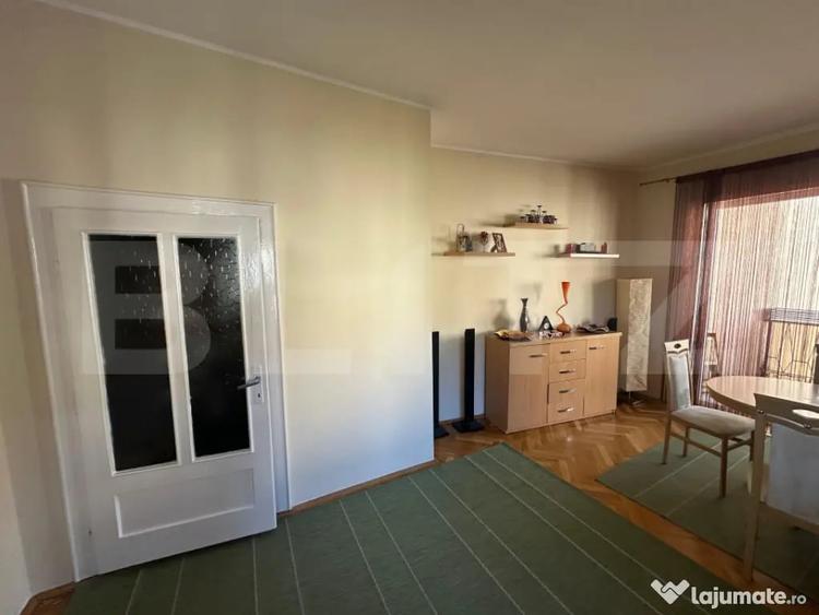 Apartament cu 3 camere decomandat, mobilat în Titulescu