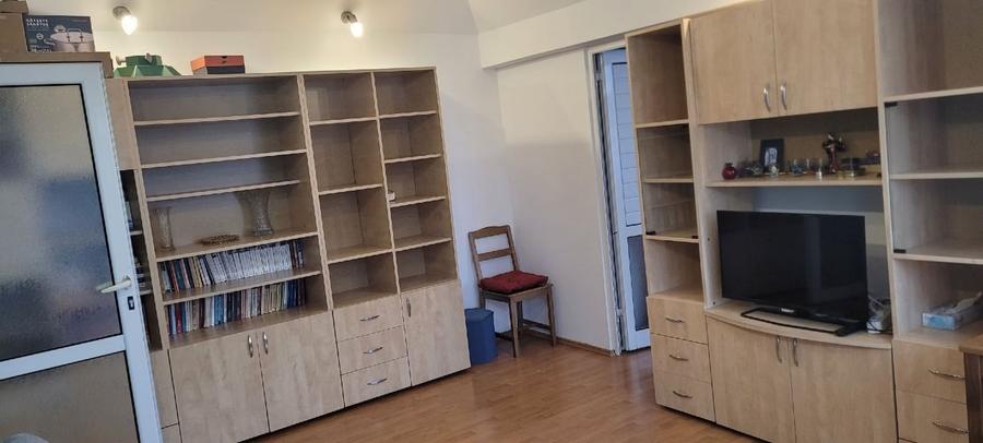 Apartament cu 2 camere semidecomandat, mobilat în Tineretului