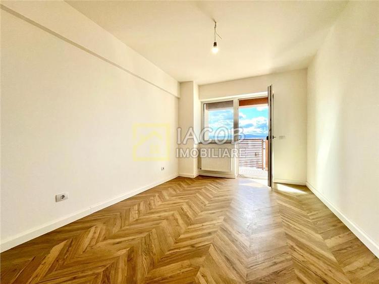 Apartament cu 3 camere decomandat în Ștefan cel Mare