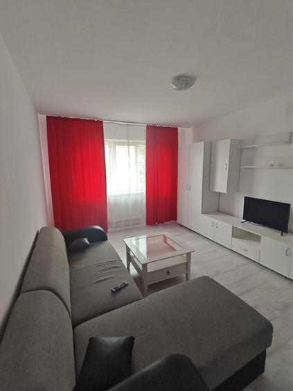 Apartament cu 2 camere decomandat în Nicolae Titulescu
