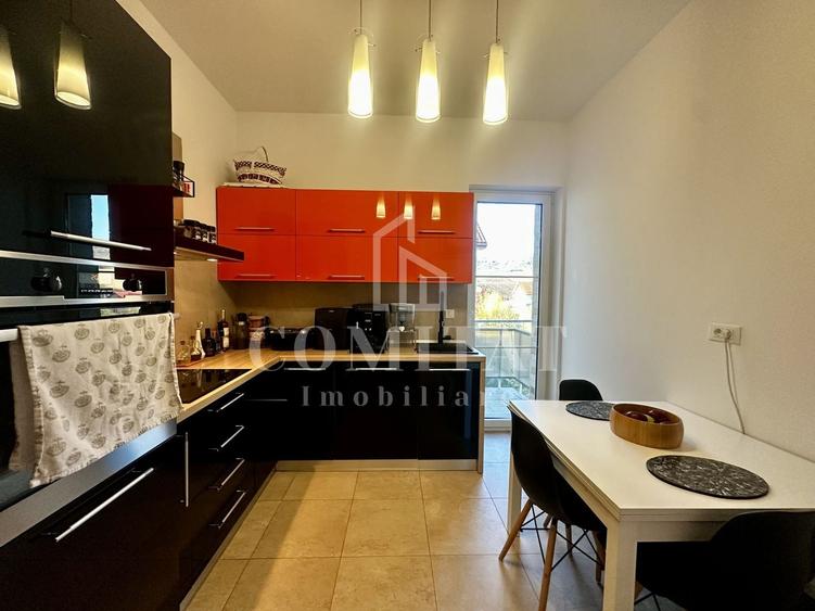 Apartament cu 4 camere semidecomandat, mobilat în Iris