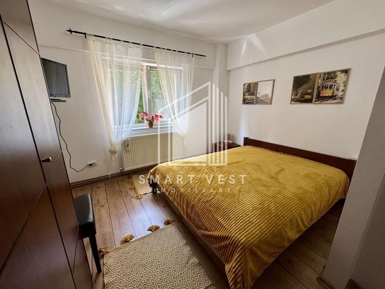 Apartament cu 3 camere semidecomandat, mobilat în Micro 15