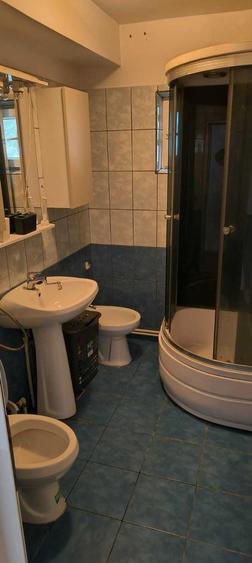 Apartament cu 2 camere decomandat în Nicolina