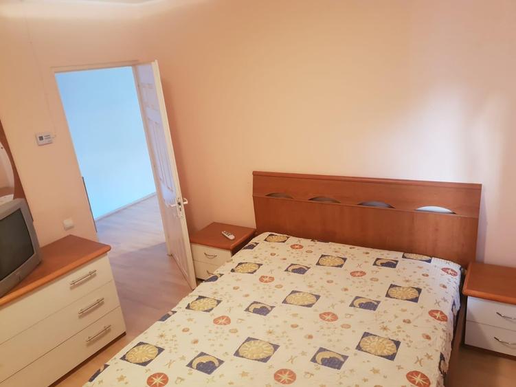 Apartament cu 2 camere decomandat, mobilat în Est