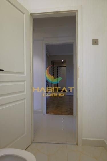 Apartament cu 3 camere semidecomandat, mobilat în Universitate