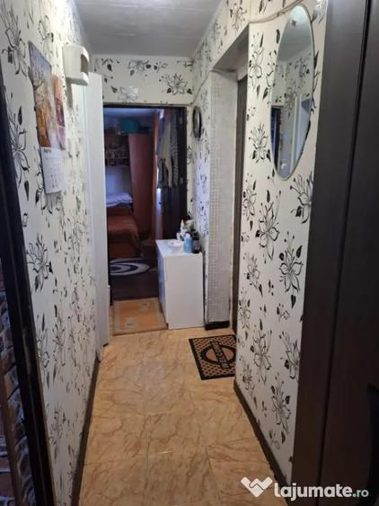 Apartament cu 2 camere decomandat în Bariera Vâlcii