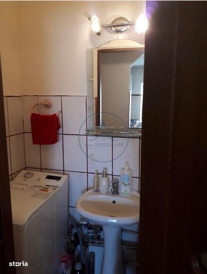 Apartament cu 3 camere în Calea Moldovei