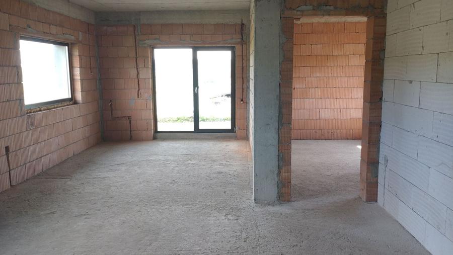 Casă individuală cu 3 camere cu Canalizare în Săliștea Nouă