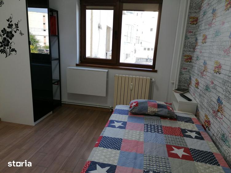 Apartament cu 3 camere, mobilat în Tomis III