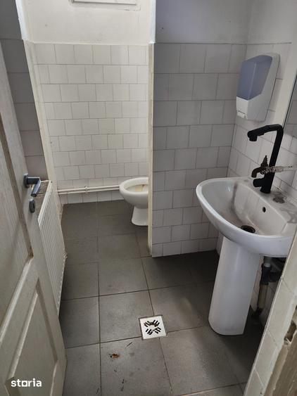 Spațiu comercial, de 180 mp, în Bartolomeu