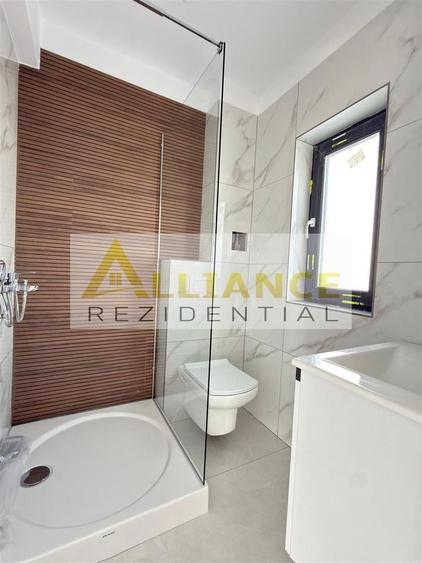 Casă individuală cu 4 camere decomandat cu Canalizare în Berceni