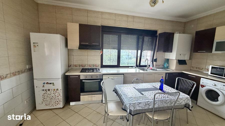 Apartament cu 3 camere în Central