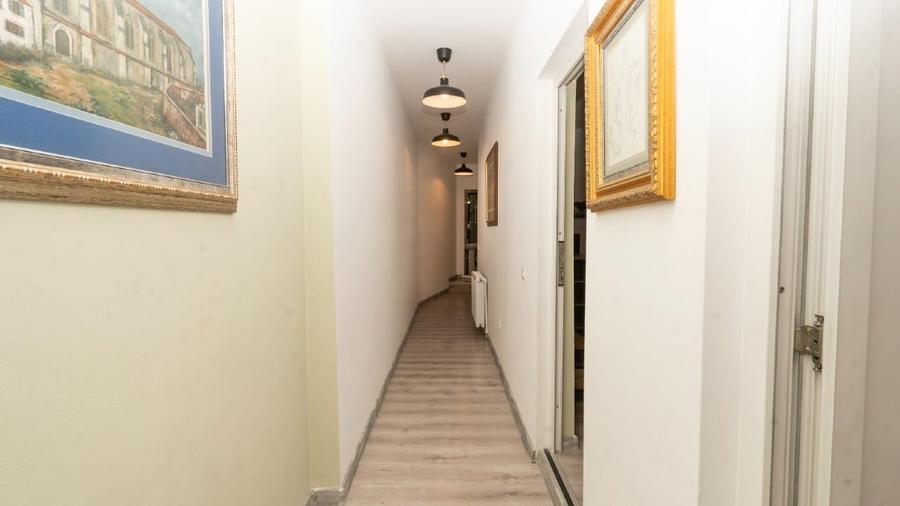 Apartament cu 2 camere decomandat, mobilat în Cișmigiu