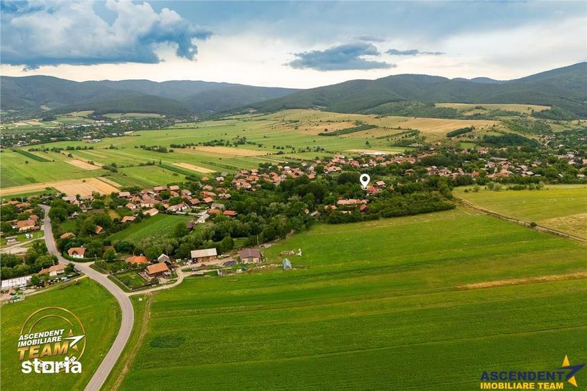 Casă cu 5 camere cu Teren 1700 Mp în Mereni