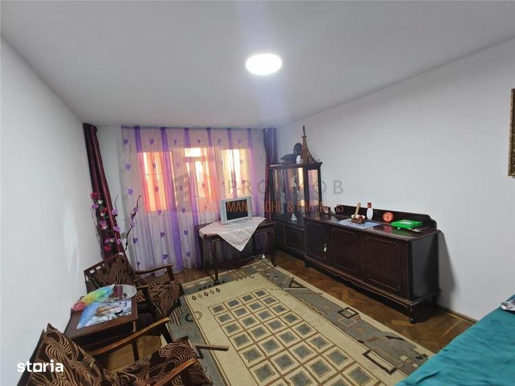 Apartament cu 2 camere decomandat în Băceni