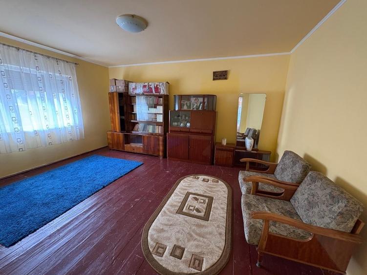 Casă cu 4 camere în Simeria