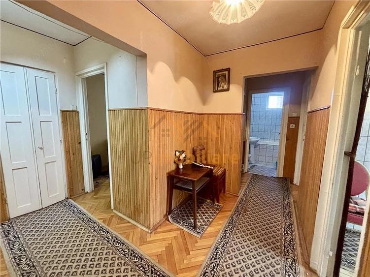 Apartament cu 3 camere în Dacia