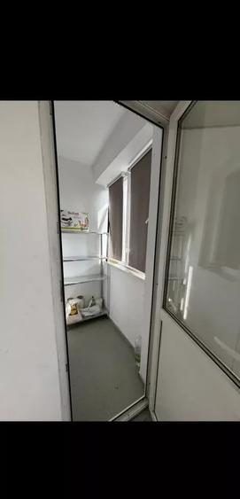 Apartament cu 2 camere semidecomandat, mobilat în Rahova