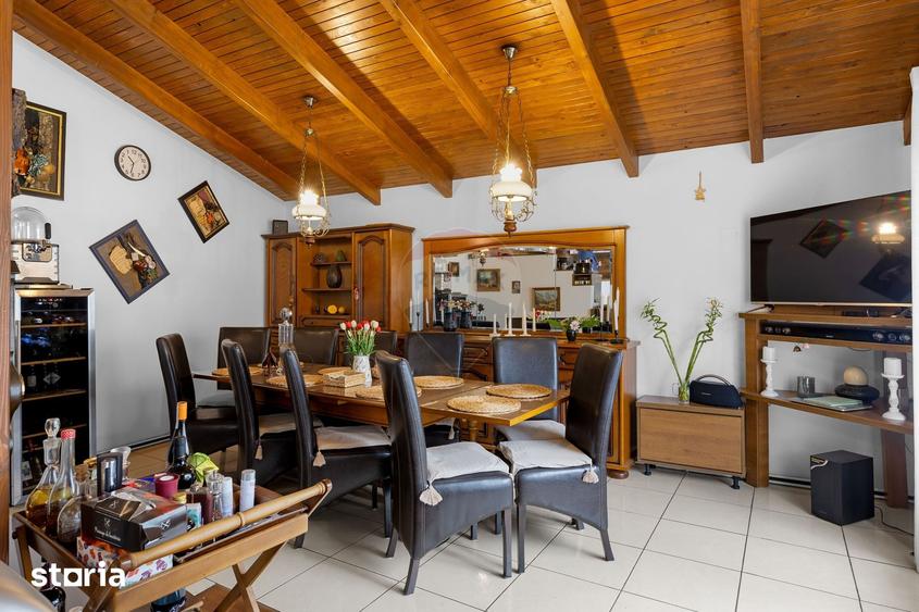 Casă cu 5 camere cu Teren 1085 Mp în Aradul Nou