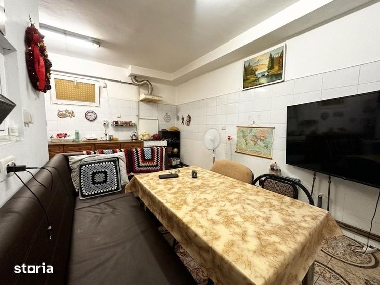 Casă cu 6 camere cu Teren 370 Mp în Olimpia-Stadion